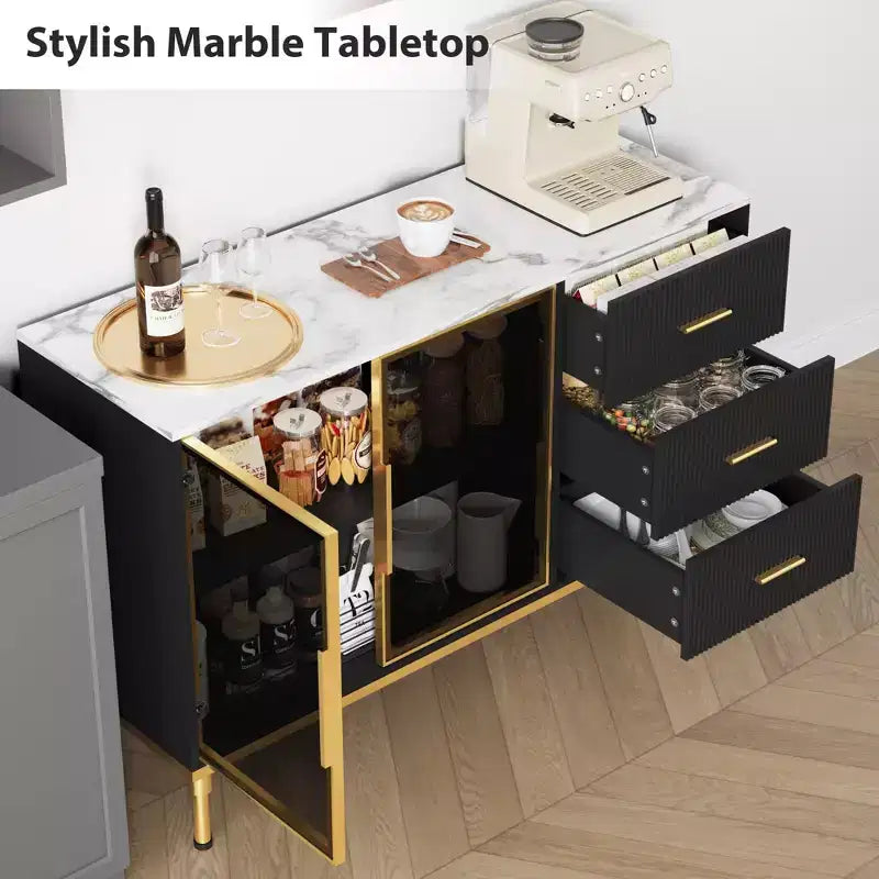 Mobile credenza con piano effetto marmo e ante in vetro
