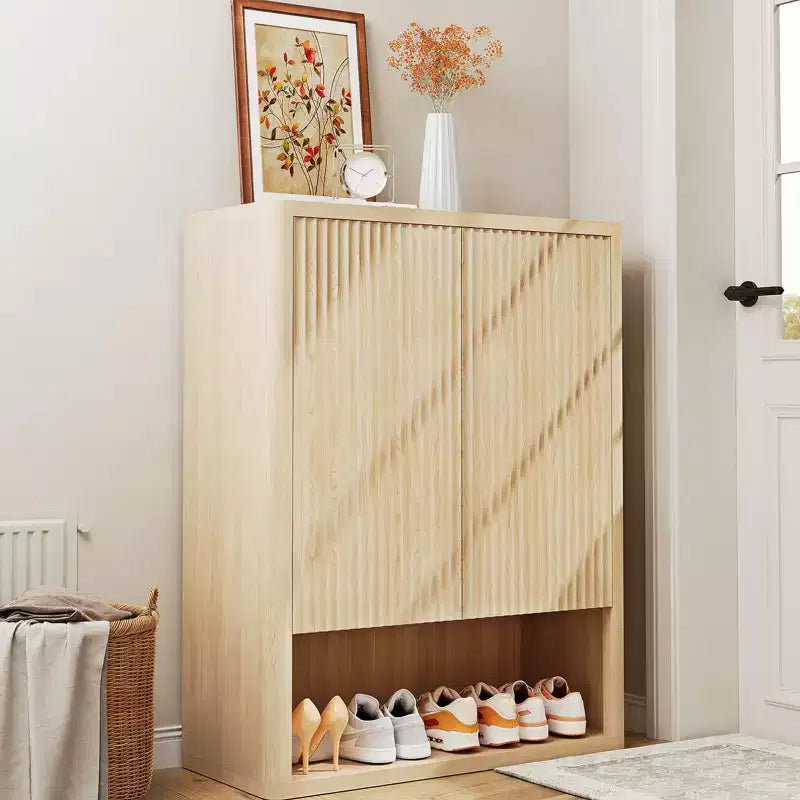 Armadietto portascarpe scanalato da 44,5" con ripiani regolabili - Quercia naturale
