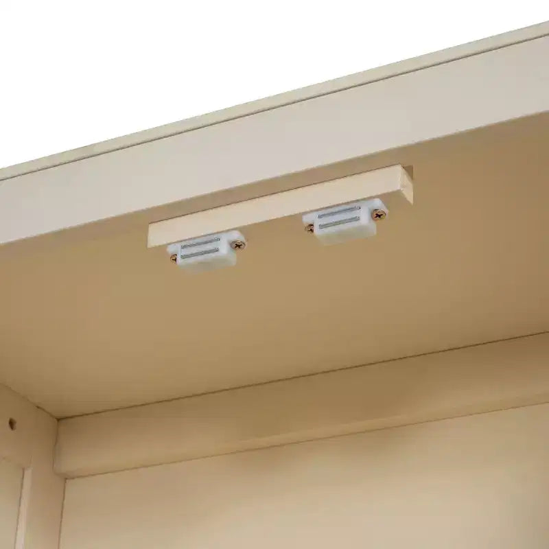 Struttura letto matrimoniale con cassetti contenitore e porte USB nella testiera