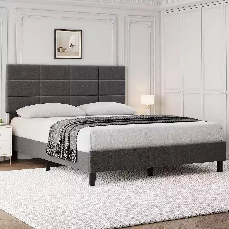 Base letto a piattaforma matrimoniale con testiera imbottita e contenitore sotto il letto