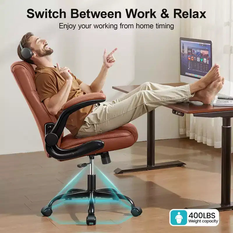 Sedia da ufficio ergonomica con schienale alto in pelle PU e braccioli ribaltabili