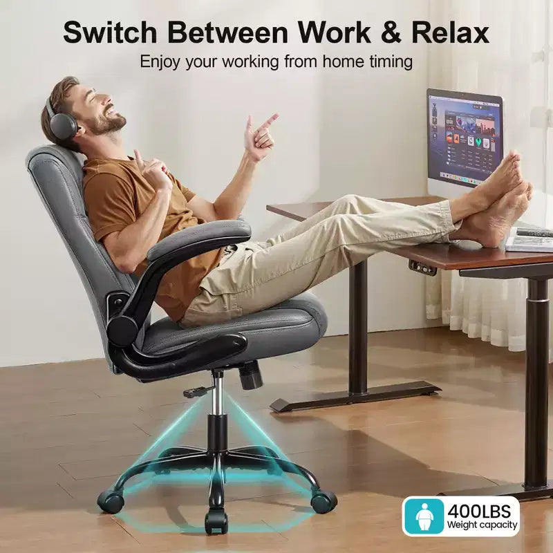 Sedia da ufficio ergonomica con schienale alto in pelle PU e braccioli ribaltabili