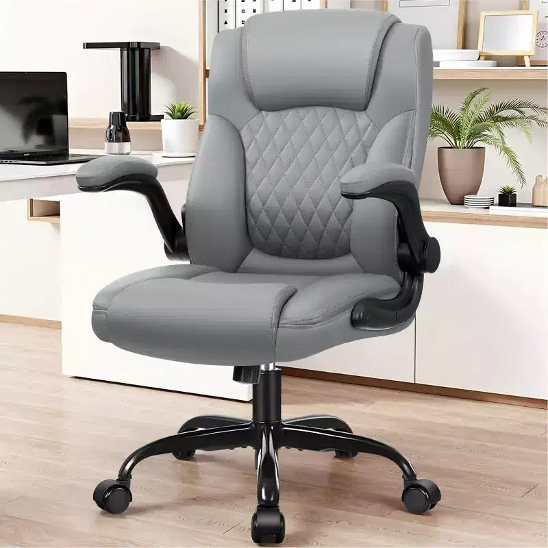 Sedia da ufficio ergonomica con schienale alto in pelle PU e braccioli ribaltabili