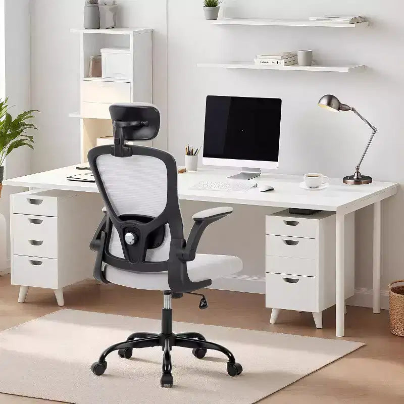 Sedia da ufficio ergonomica in rete con poggiatesta regolabile e braccioli ribaltabili