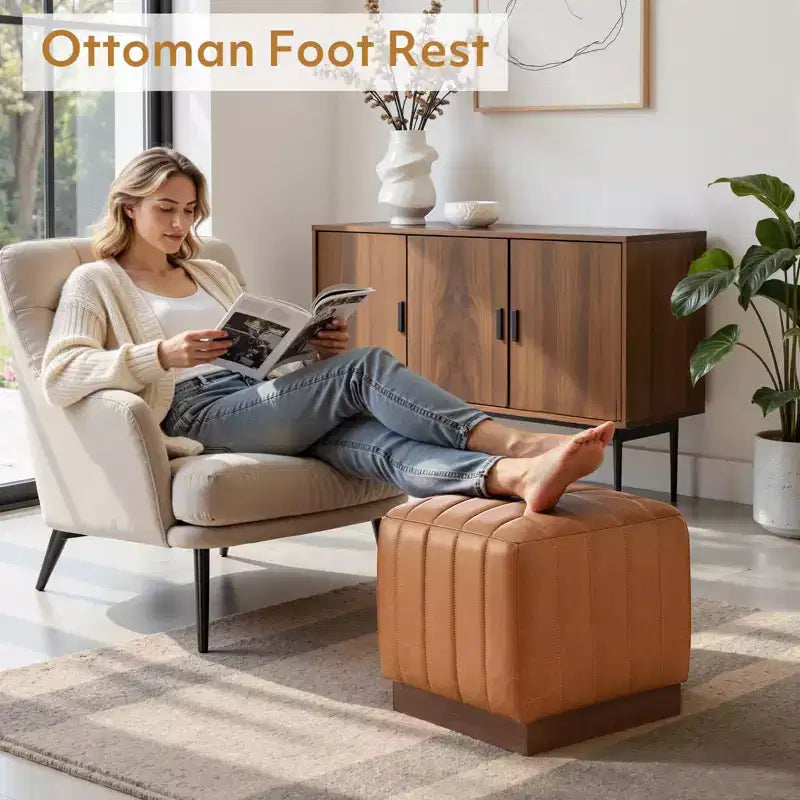 Pouf ottomano cubico con base effetto legno – Poggiapiedi imbottito, struttura in legno massello di acacia, capacità 227 kg