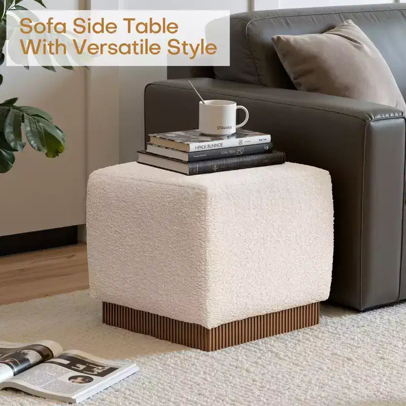 Pouf ottomano cubico con base effetto legno – Poggiapiedi imbottito, struttura in legno massello di acacia, capacità 227 kg